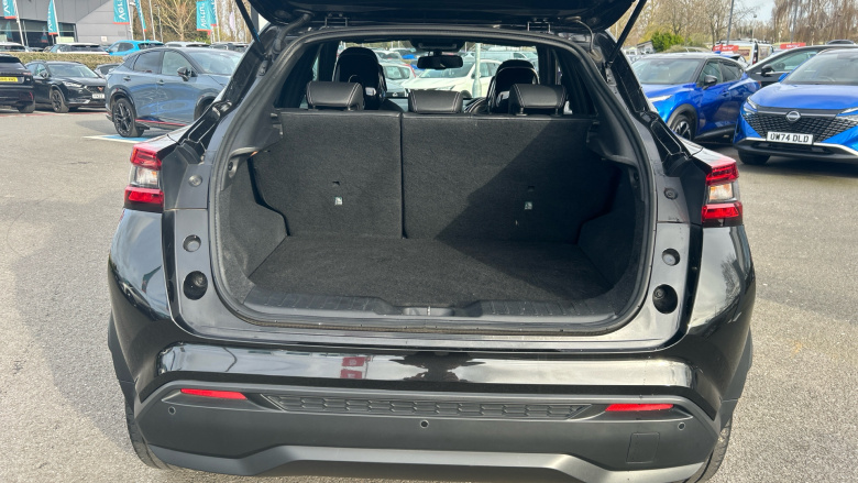 Nissan Juke 1.0 DiG-T 114 Tekna 5dr Petrol Hatchback